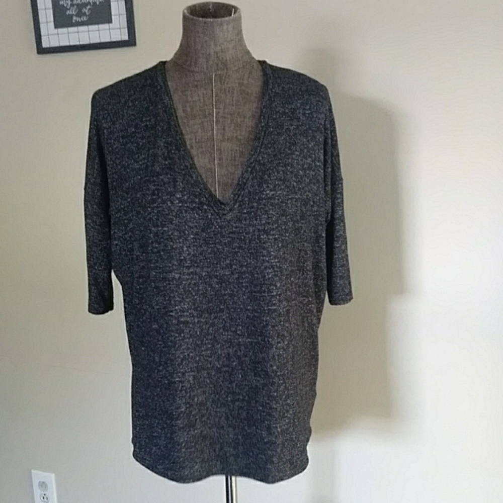 {Express} London Tee 3/4 Slv Gray Medium